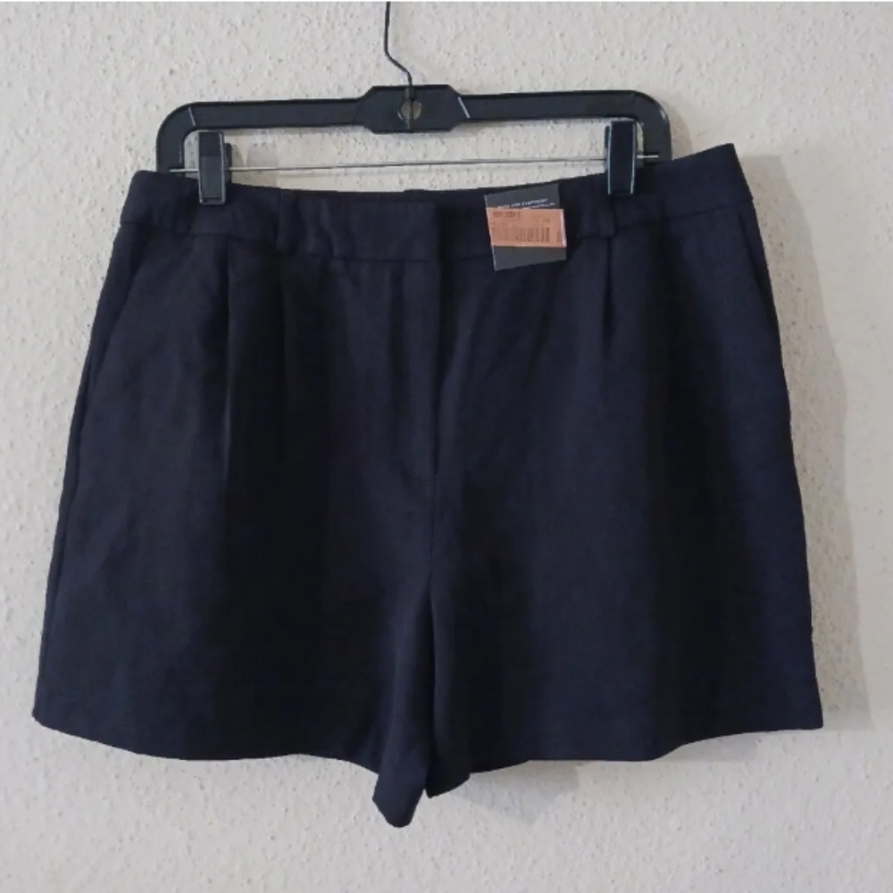 Simply Styled Shorts Womens Size 12 NWT